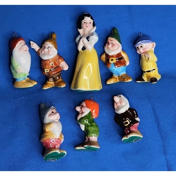 Vintage Snow White & Seven Dwarfs Porcelain Figurine Mini Walt Disney Japan Set - Picture 3 of 10